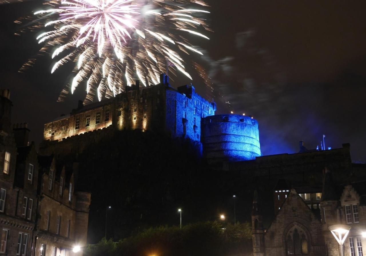Апартаменты Castle 3 Old Town Эдинбург